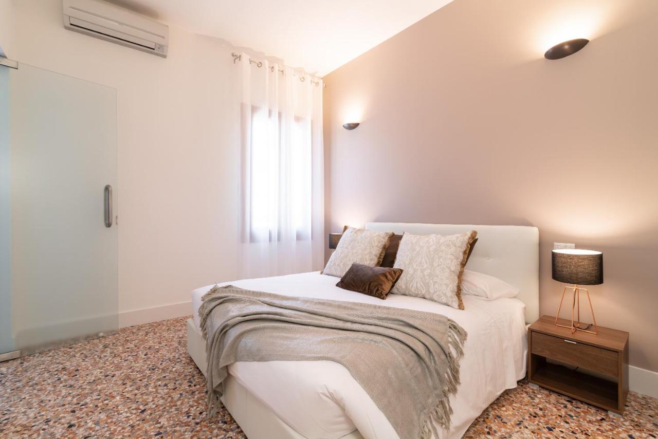 Casanova Deluxe Apartment By Wonderful Italy Velence Kültér fotó