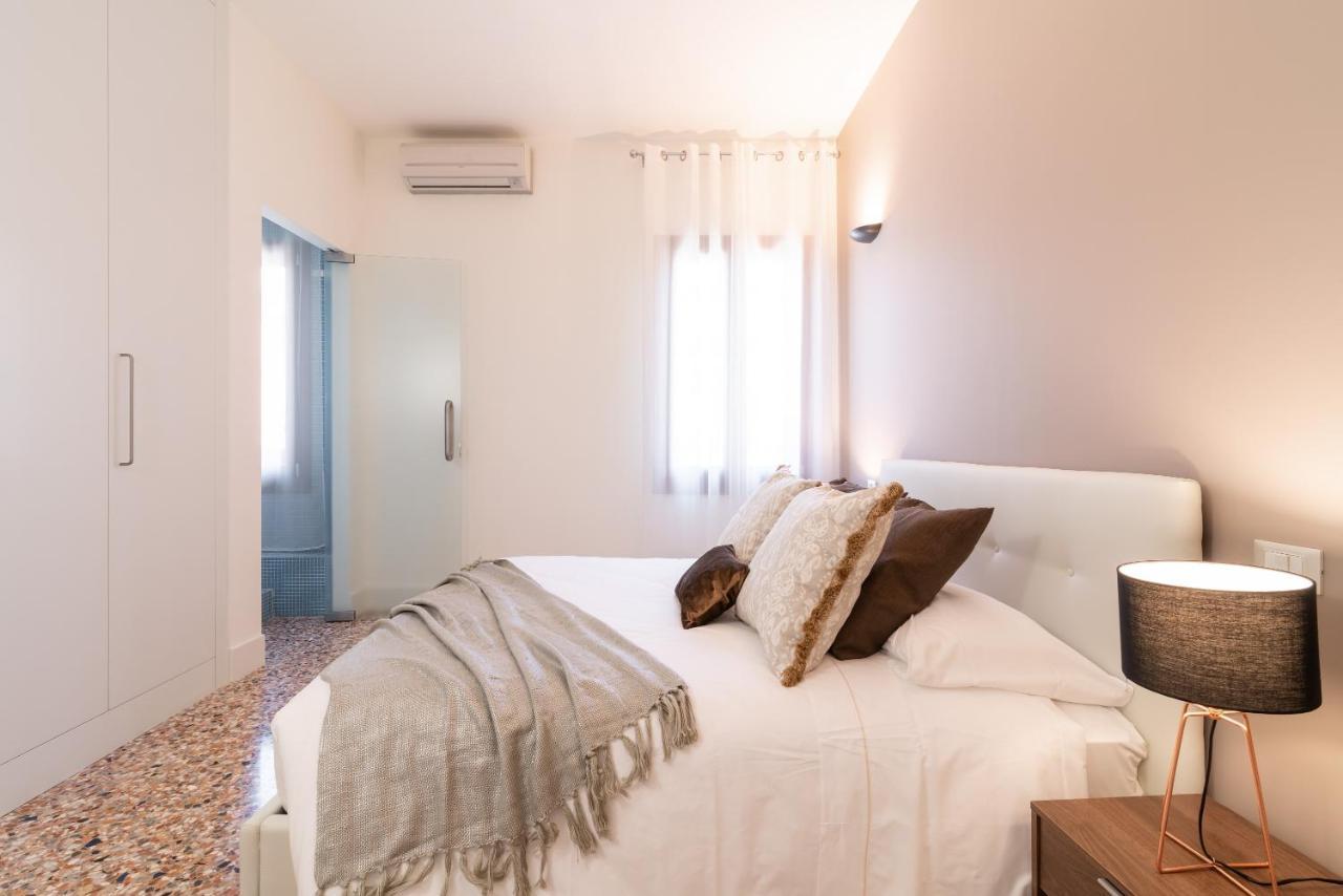 Casanova Deluxe Apartment By Wonderful Italy Velence Kültér fotó